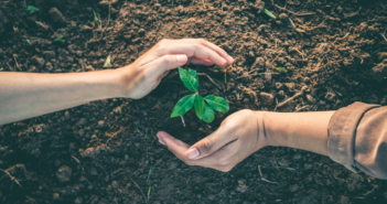 “You’re Giving Back to What You Were Given”: How One Fordham MSW Alumna Supports Future Social Workers